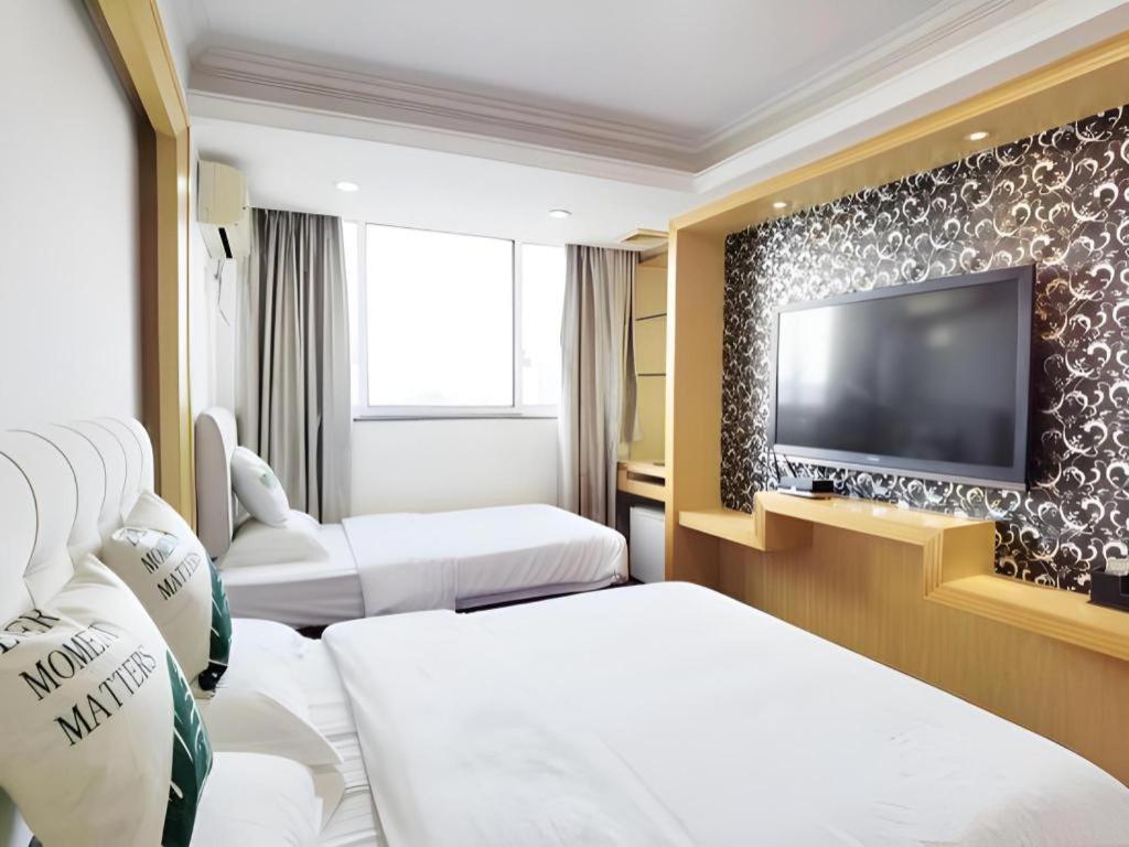 Wings Hotel Kanton Exterior foto